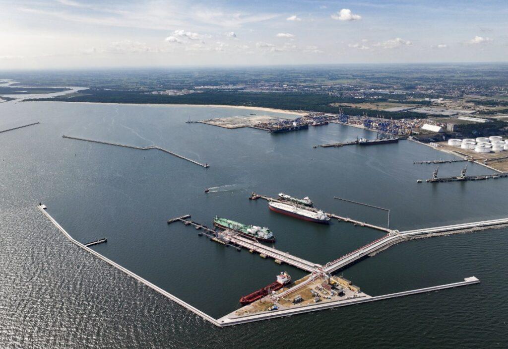 Heading 3: Strategic Considerations for Companies⁣ Looking to Leverage ⁢the ‍Northern Port