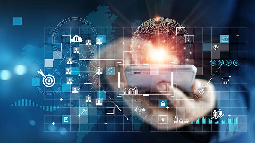 Malls, Machines & the Gen Z Revival: AI & the Future of 2025 3 - Leveraging Technology for Enhanced Customer Experience