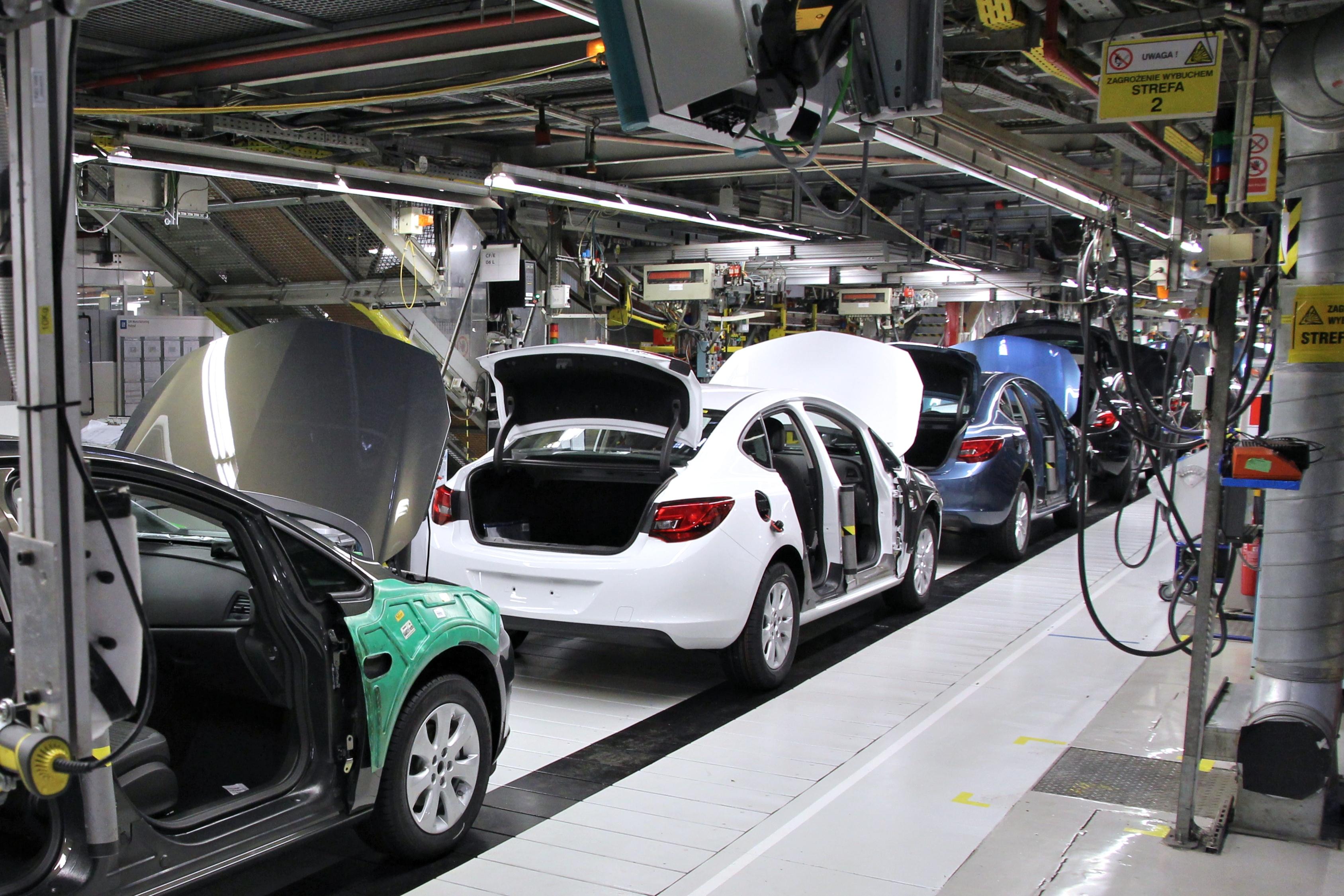 Tariffs on steel, aluminum likely mean higher costs for auto industry 1 Strategies for Mitigating Higher Costs in the Auto Sector
